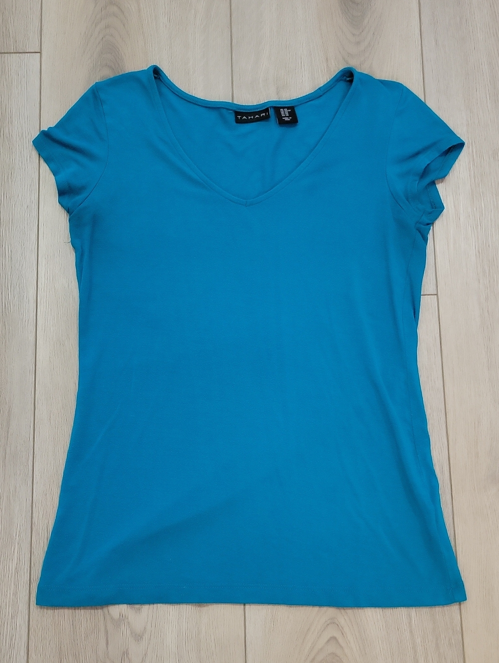 Tahari Teal V-Neck Short Sleeve Top
